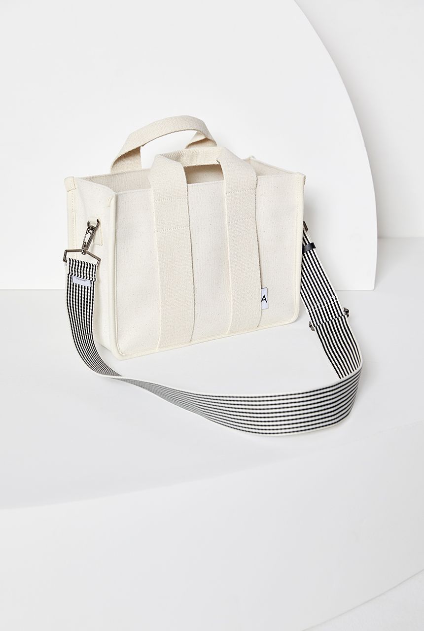 Fram W Canvas Bag - Raw Ivory